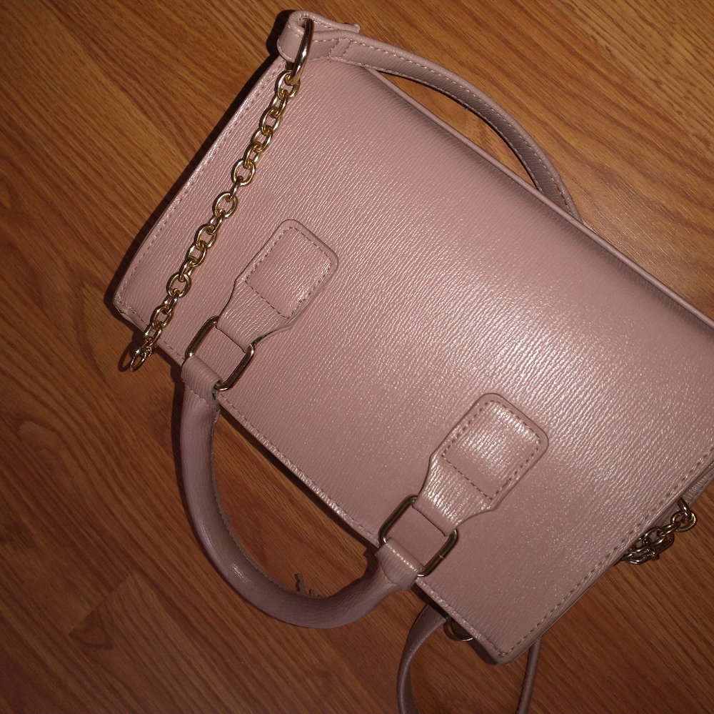 Women's nude BeBe crossbody/clutch purse with compartments - Picture 12 of 12